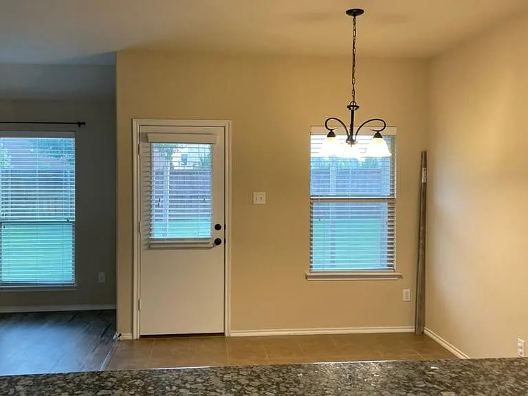 10125 Sailboard Dr — Photo 15