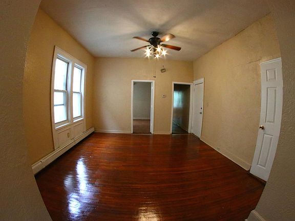 5th image of 243 Littleton Ave APT 2