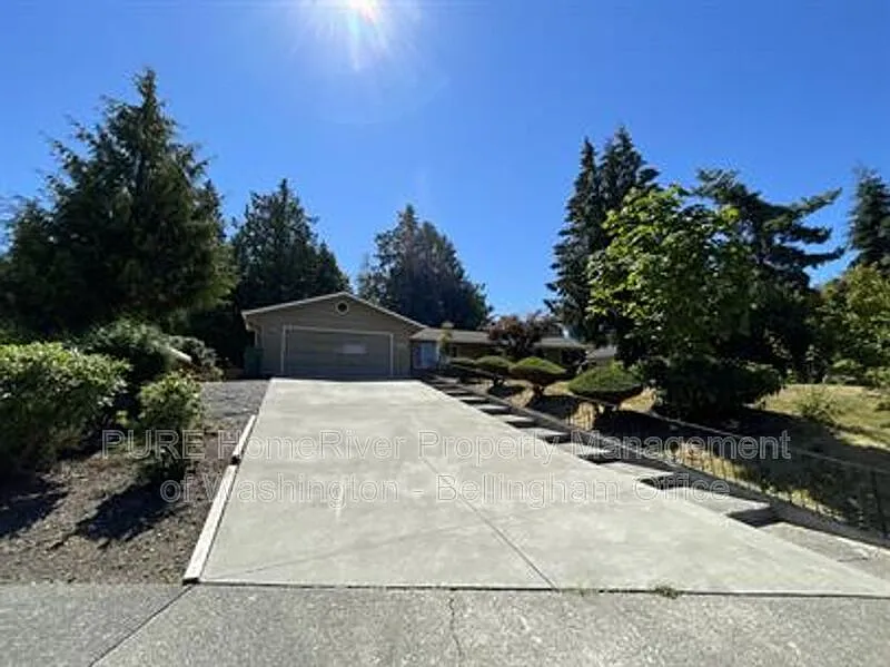 3910 Pueblo Hts
