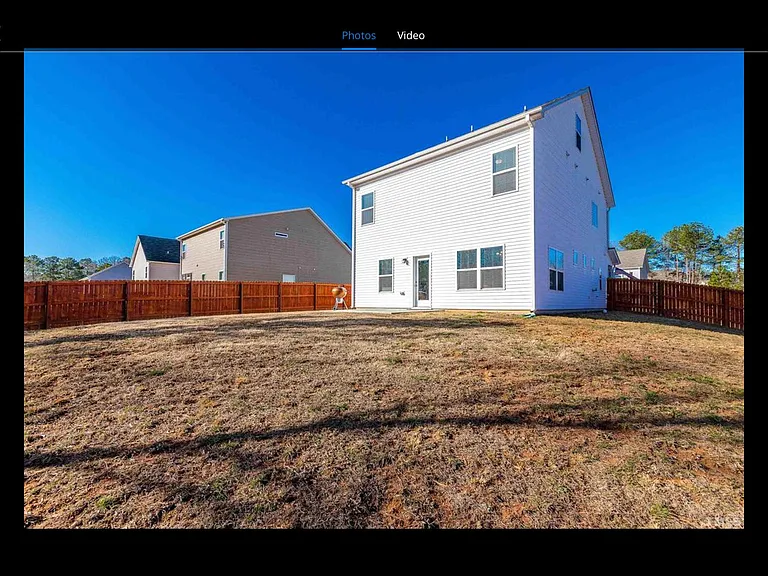 805 Scarlet Ln — Photo 17