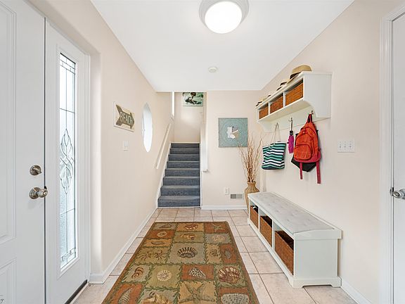 3rd image of 304 E South Station Ave #304