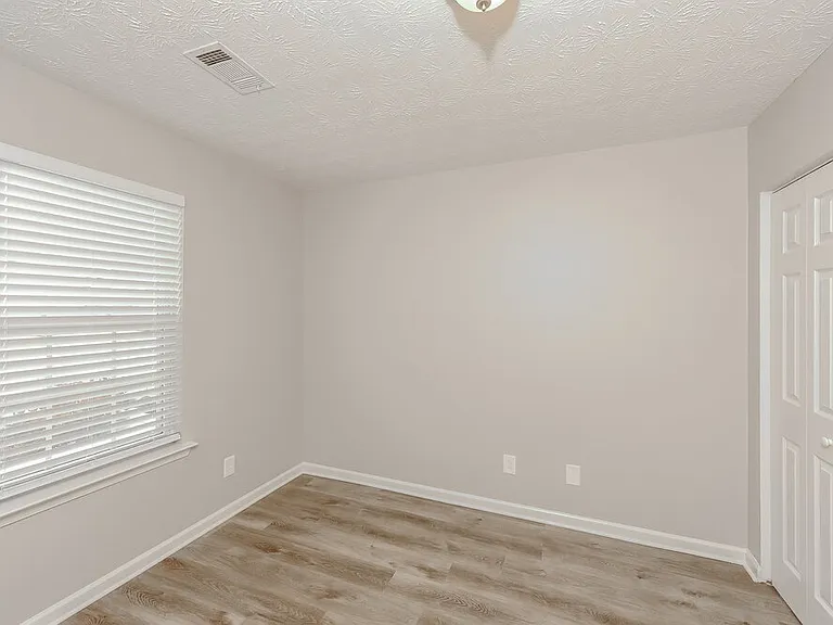 1255 W Oaks Way — Photo 13