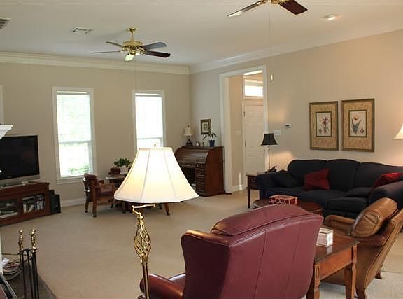 4th image of 1906 Canyon Springs Dr