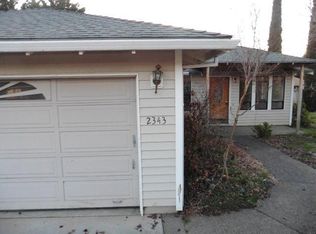 2343 Fairfield Dr, Medford, OR 97504