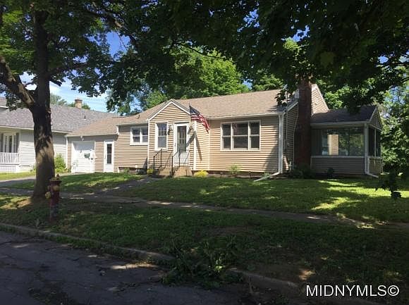 2nd image of 1411 Downer Ave