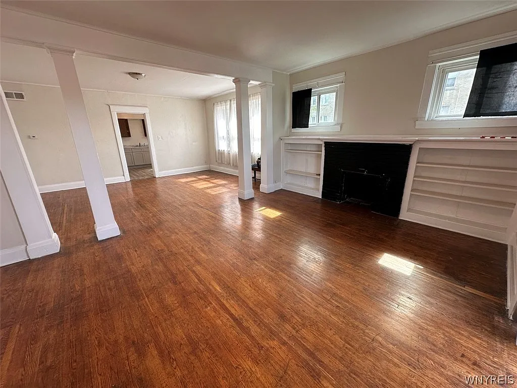 2 bed, 1.0 bath, 1130 sqft, $1,450 — Photo 2
