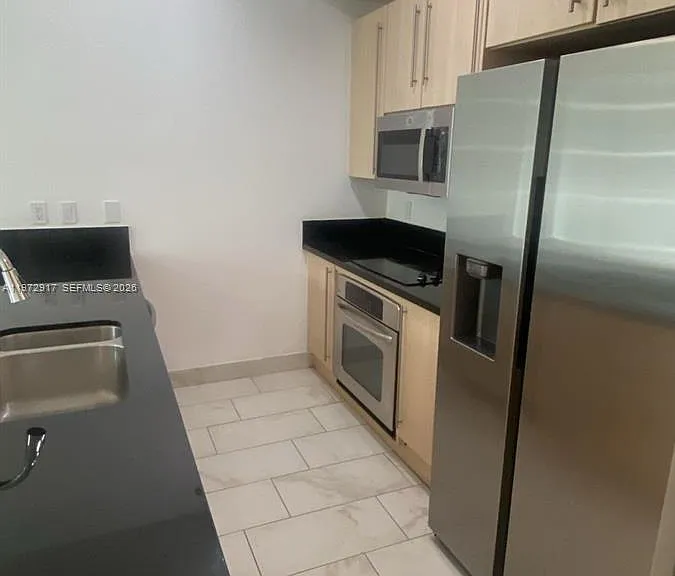 1111 SW 1st Ave #2016 — Photo 6