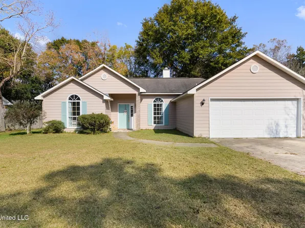 6920 Pinehurst Dr, Ocean Springs, MS 39564