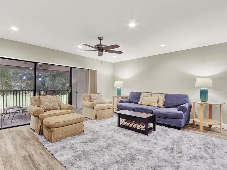 12910 Briarlake Dr #203 — Photo 15
