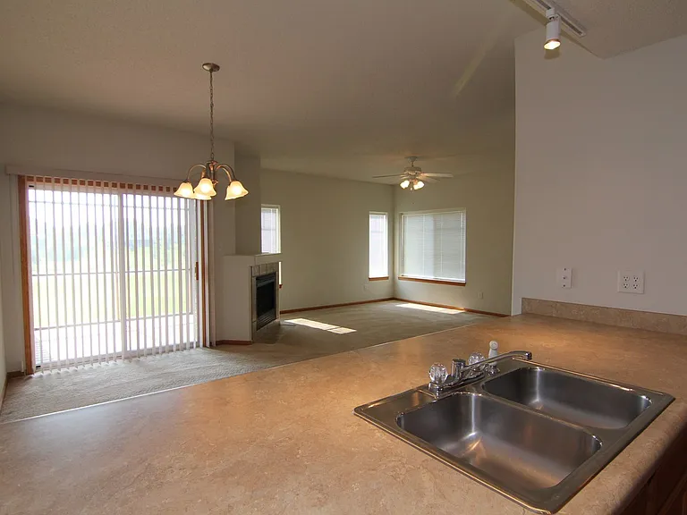 4385 Berkeley Ln — Photo 5