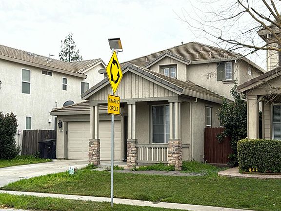 2nd image of 2460 Heartland Dr