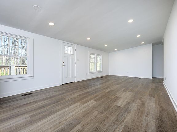 5th image of 1860 S Coolwell Rd