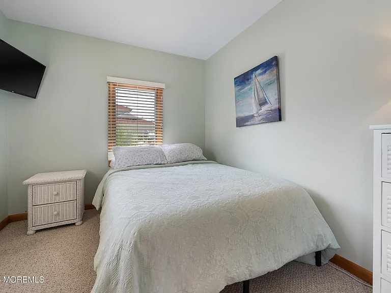 43 Florence Ln — Photo 14