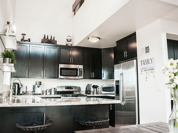 4th image of 11938 Courtleigh Dr APT 7