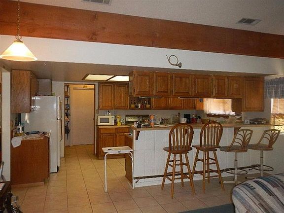 4th image of 46000 Siesta Ln