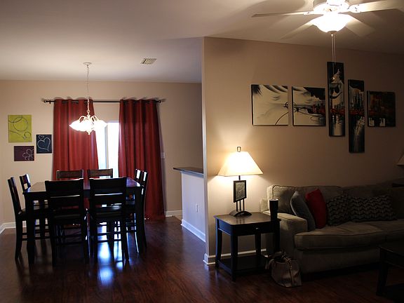 3rd image of 40 Avery Dr