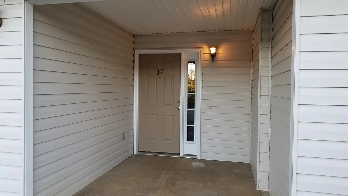 COVERED FRONT PORCH - 1001 Bitty Cir #C17