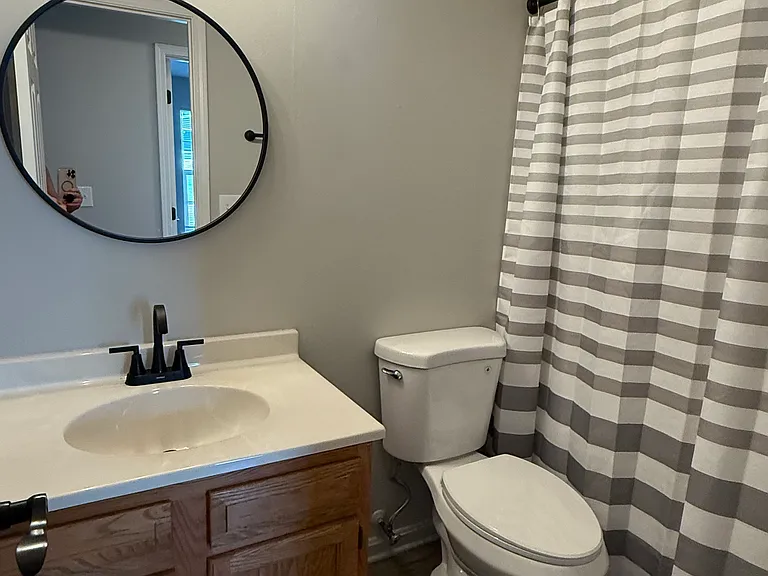 492 Landis Ln — Photo 8