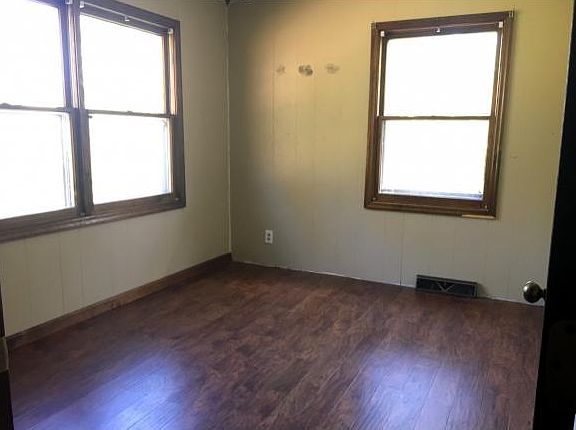 4th image of 108 Morsby Ct