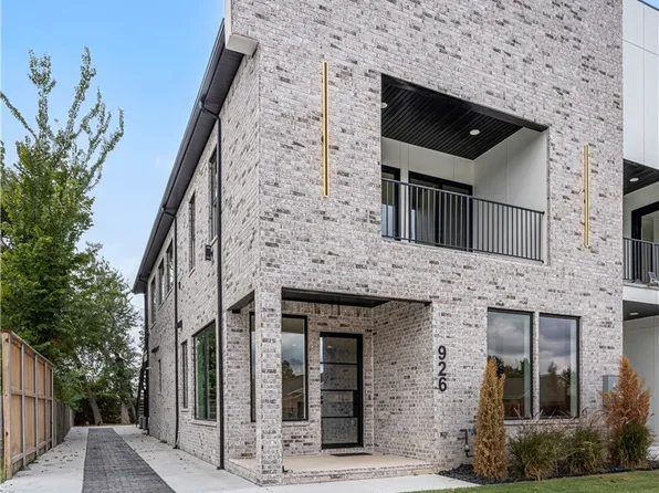 926 SE G St, Bentonville, AR 72712