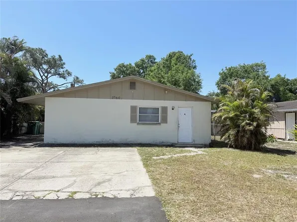 3760 135th Ave APT A, Largo, FL 33771