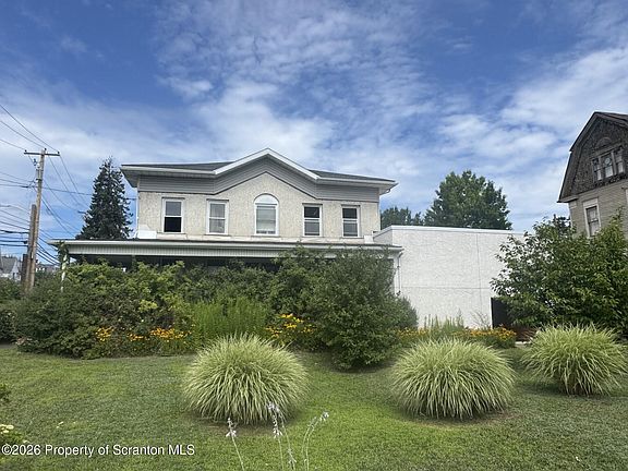 4th image of 164 S Main Ave