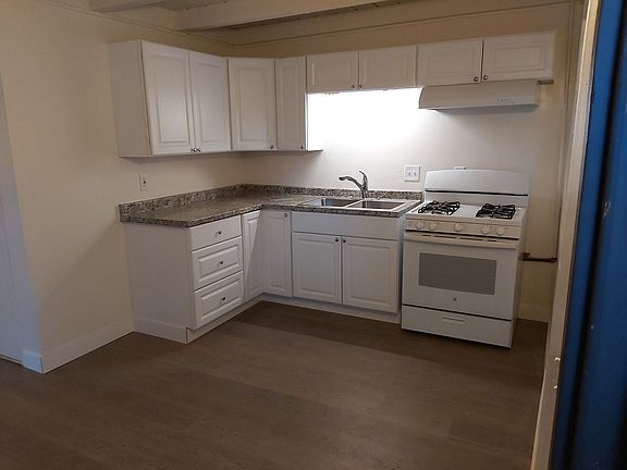 2nd image of 350 SE Lilly Ave #3-064-01