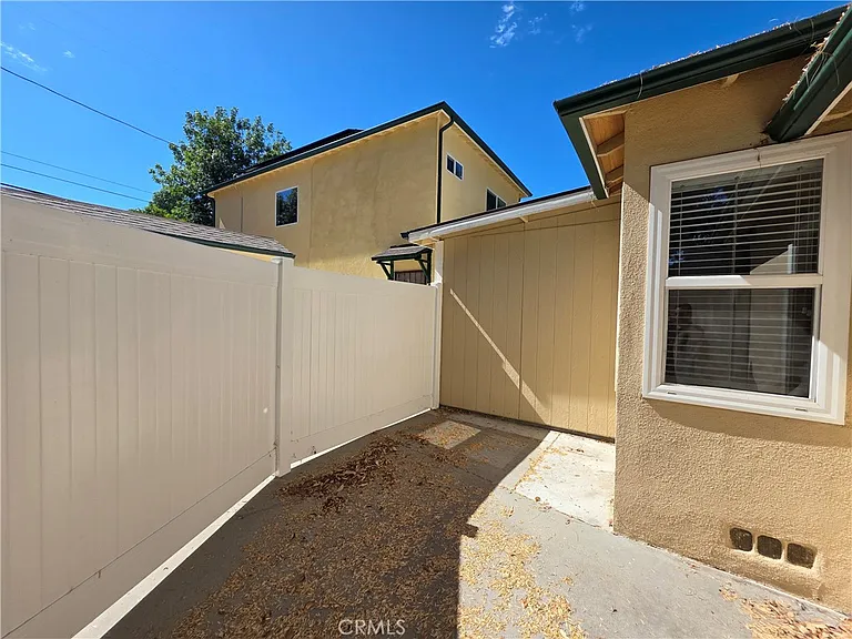 7019 Jamieson Ave — Photo 21