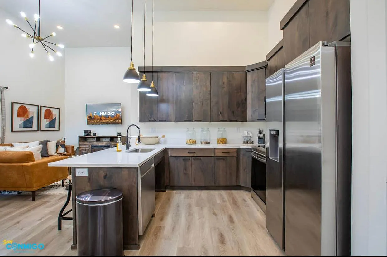 3 bed, 1431 sqft, $1,899 — Photo 3