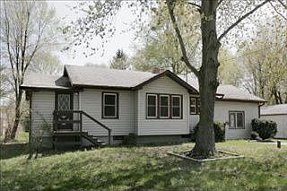 1st image of 208 Hussey Ave