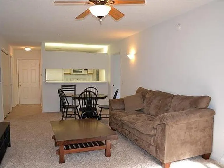 1431 Collegiate Cir #103 — Photo 7