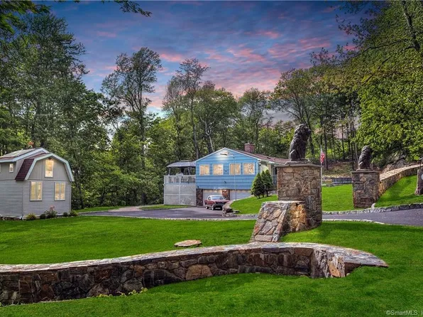 6 Old Farm Road, Weston, CT 06883