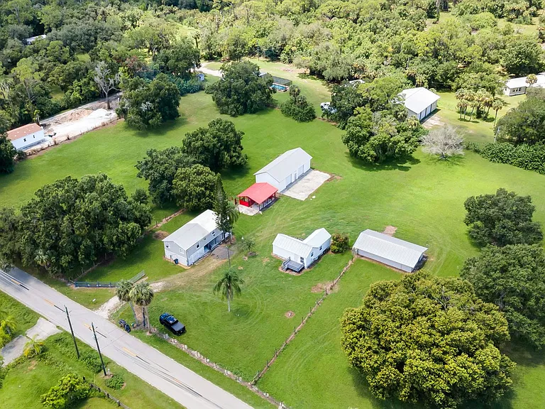 2950 Packinghouse Rd — Photo 44