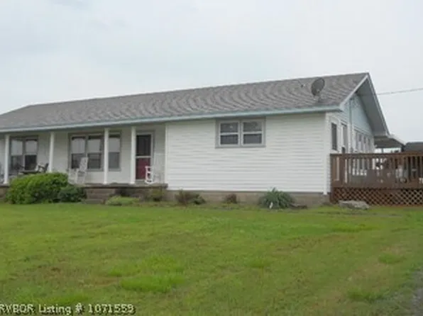 9933 217th Hwy, Charleston, AR 72933