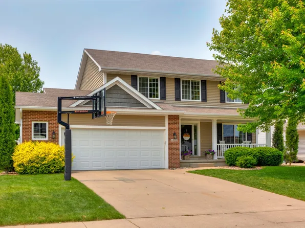 1820 SE Prairie Creek Dr, Waukee, IA 50263