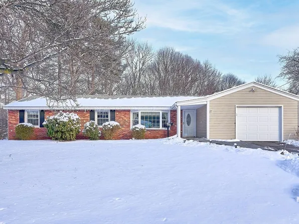 27 Donegal Rd, Peabody, MA 01960