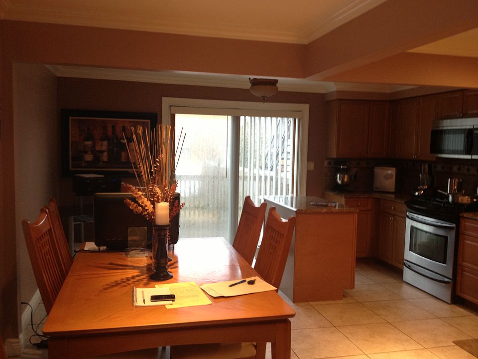 1st image of 1576 Allerton Ave