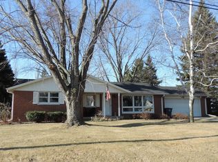 775 Glory Rd, Green Bay, WI 54304