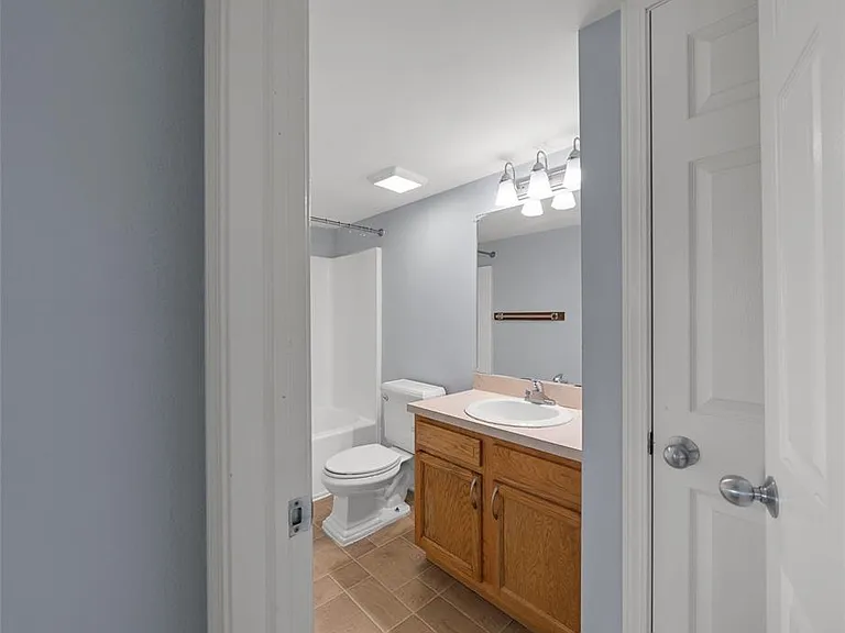 101 Fieldcrest St — Photo 16