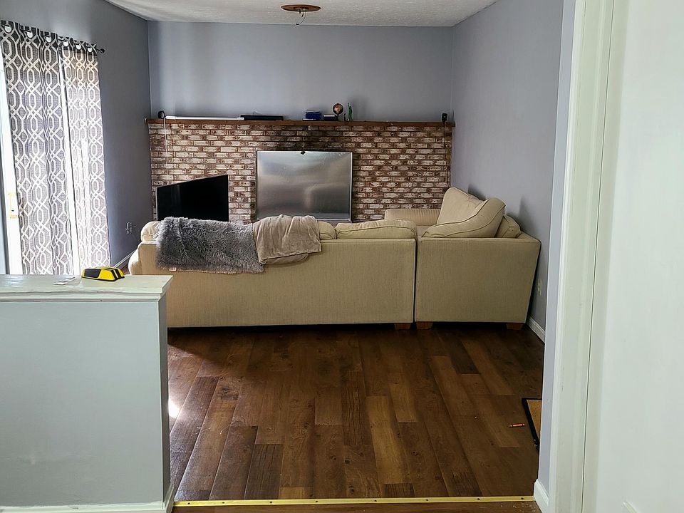 1st image of 1016 Brewster Ct