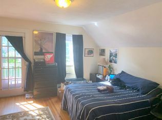 10 Russell Rd #2R, Somerville, MA 02144