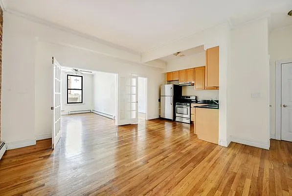 Rented by Compass | media 9