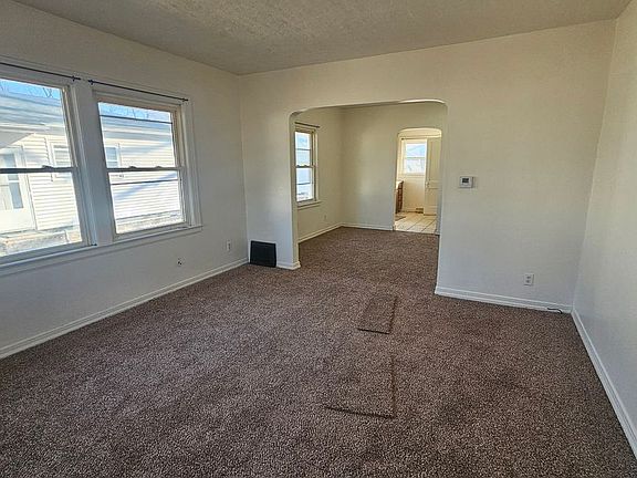 5th image of 624 24th Ave