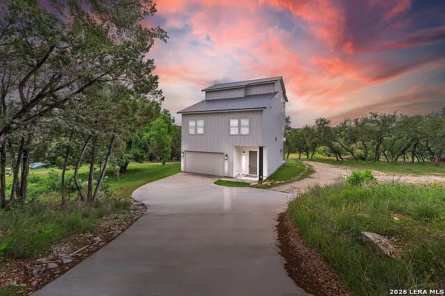2488 Waterfront Park Dr — Photo 4