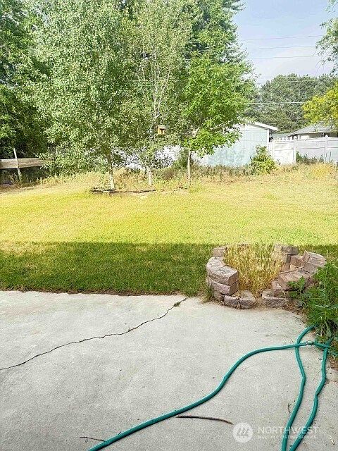 2nd image of 805 S 3rd Avenue