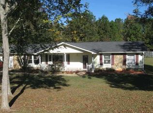 160 Price Dr W, Locust Grove, GA 30248