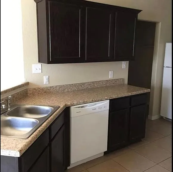 1208 Cavalry Ln #B — Photo 5