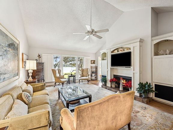 4th image of 2207 Boxwood Ln #2207