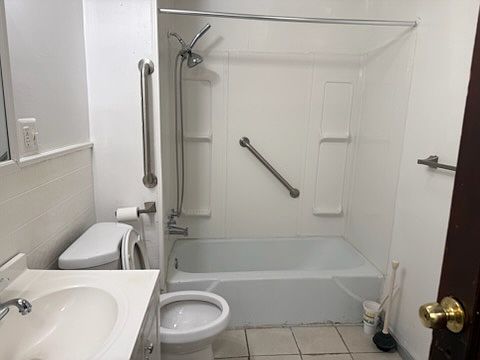5th image of 226 Brunswick Blvd