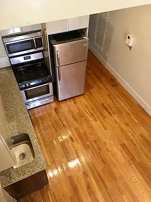 Rented by Manhattan Management LLC | media 57